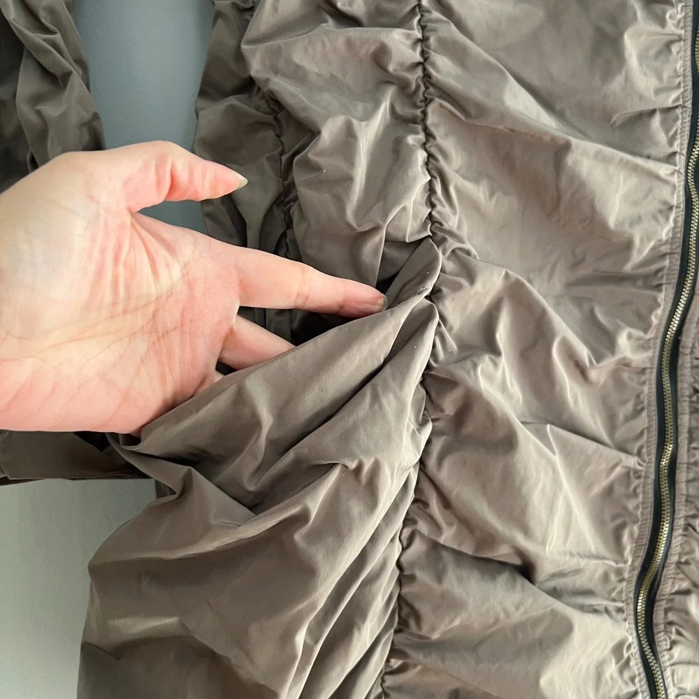 Sun Kim ME103‎ Ruched Lagenlook Zip Front Jacket Taupe XS USA Wire Collar